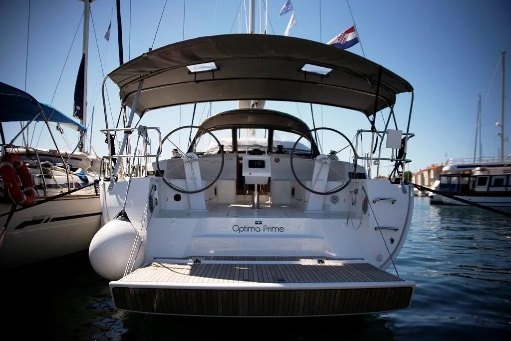 Optima Prime Charterboot - 3
