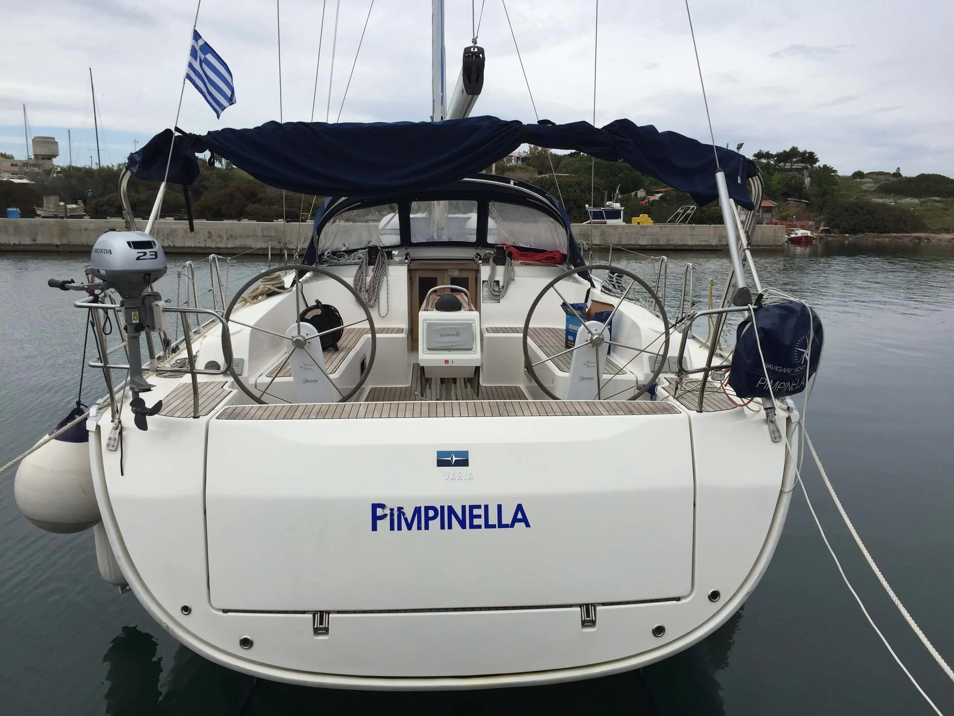 Explore Elliniko on a 14.27m Rental Bavaria Cruiser 46