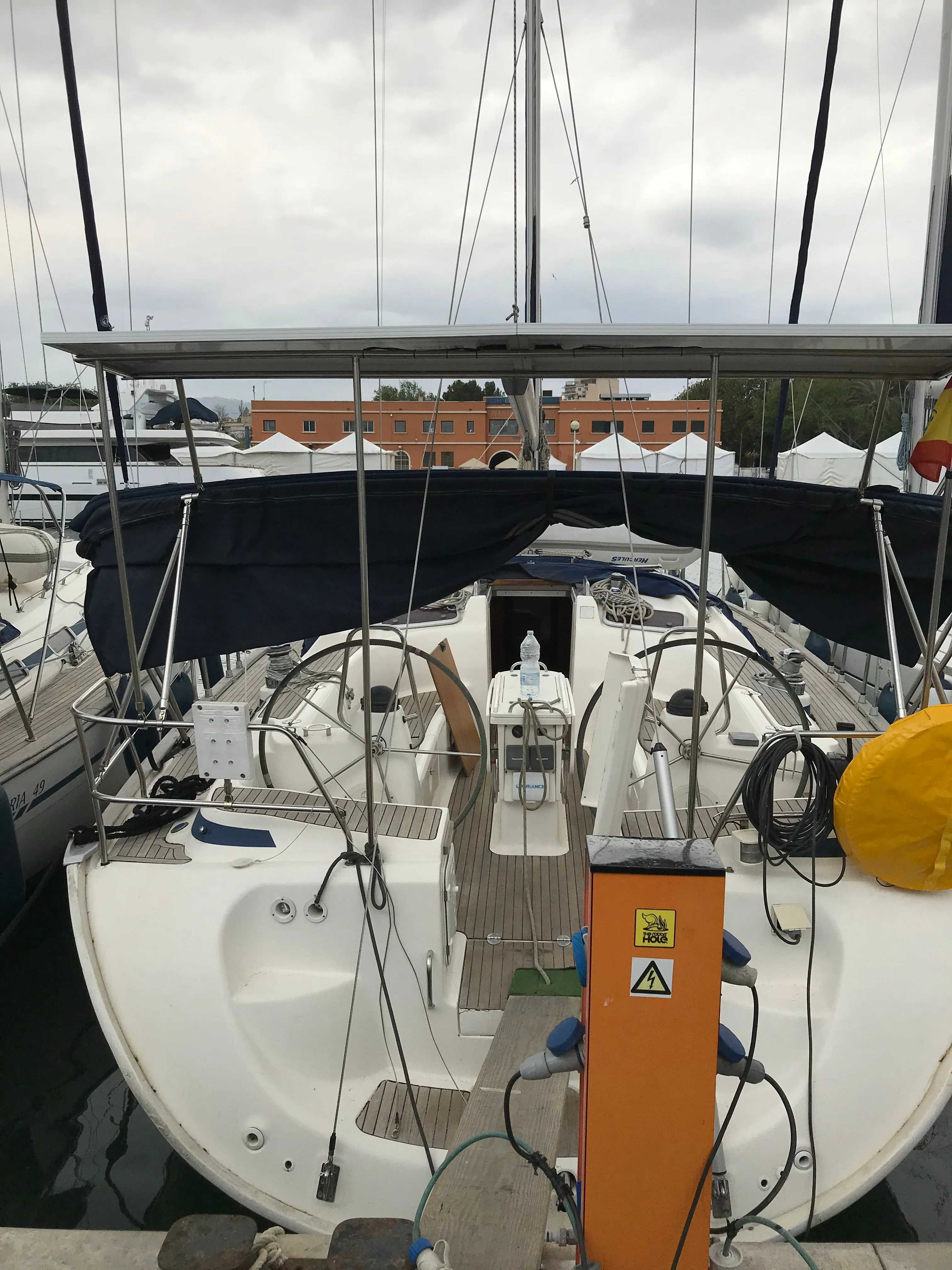 Praslin Charter Boat