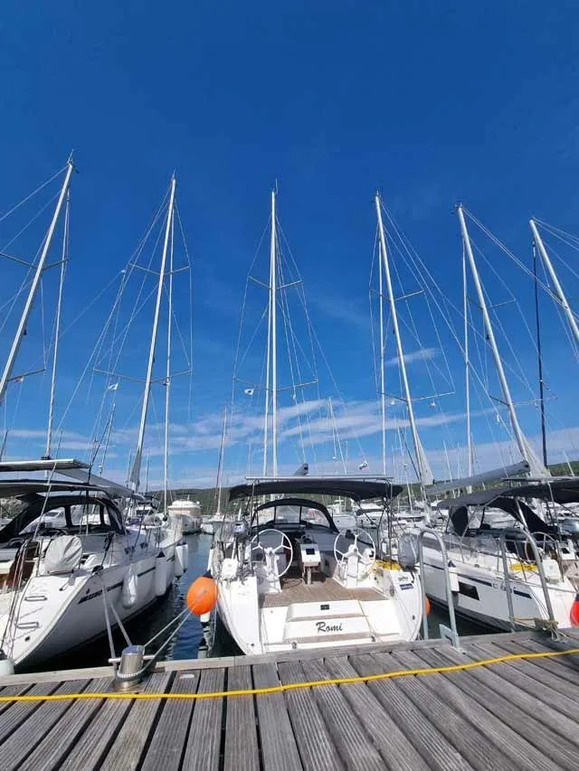 Romi Mietboot - 4