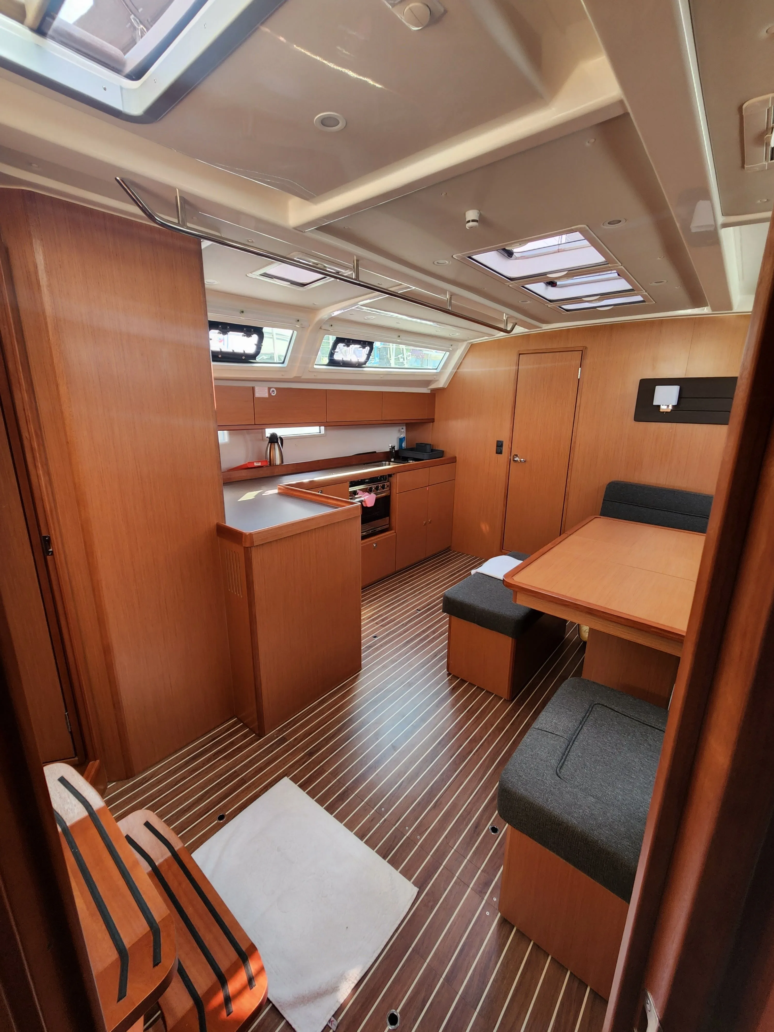 Чартер Sail Betelgeuse - 5