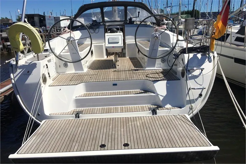 Explore Lemmer on a 14.27m Bavaria Cruiser 46 Sailing Yacht Rental
