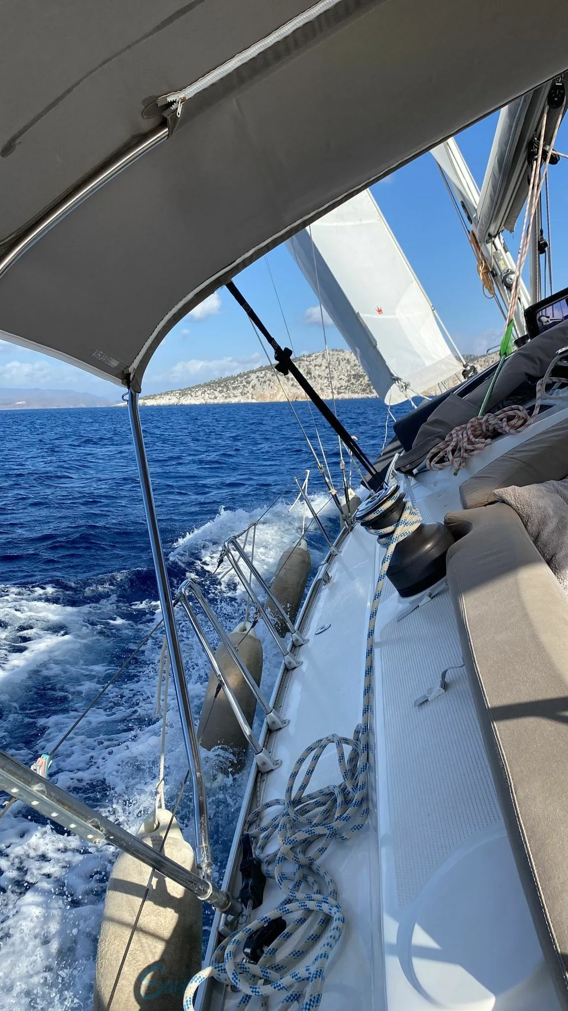 Rent a 13.6m Bavaria Cruiser 46 Sailing Yacht in Datça