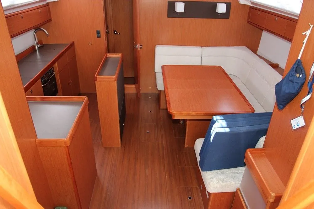Rent a 14.27m 4 Cabin Sailing Yacht in Vrsar