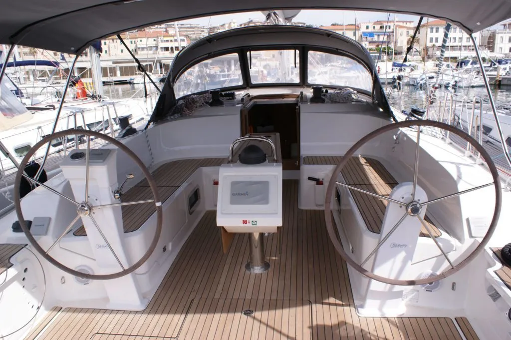 Charter a 14.4m 4 Cabin Sailing Yacht in Marina di Cecina