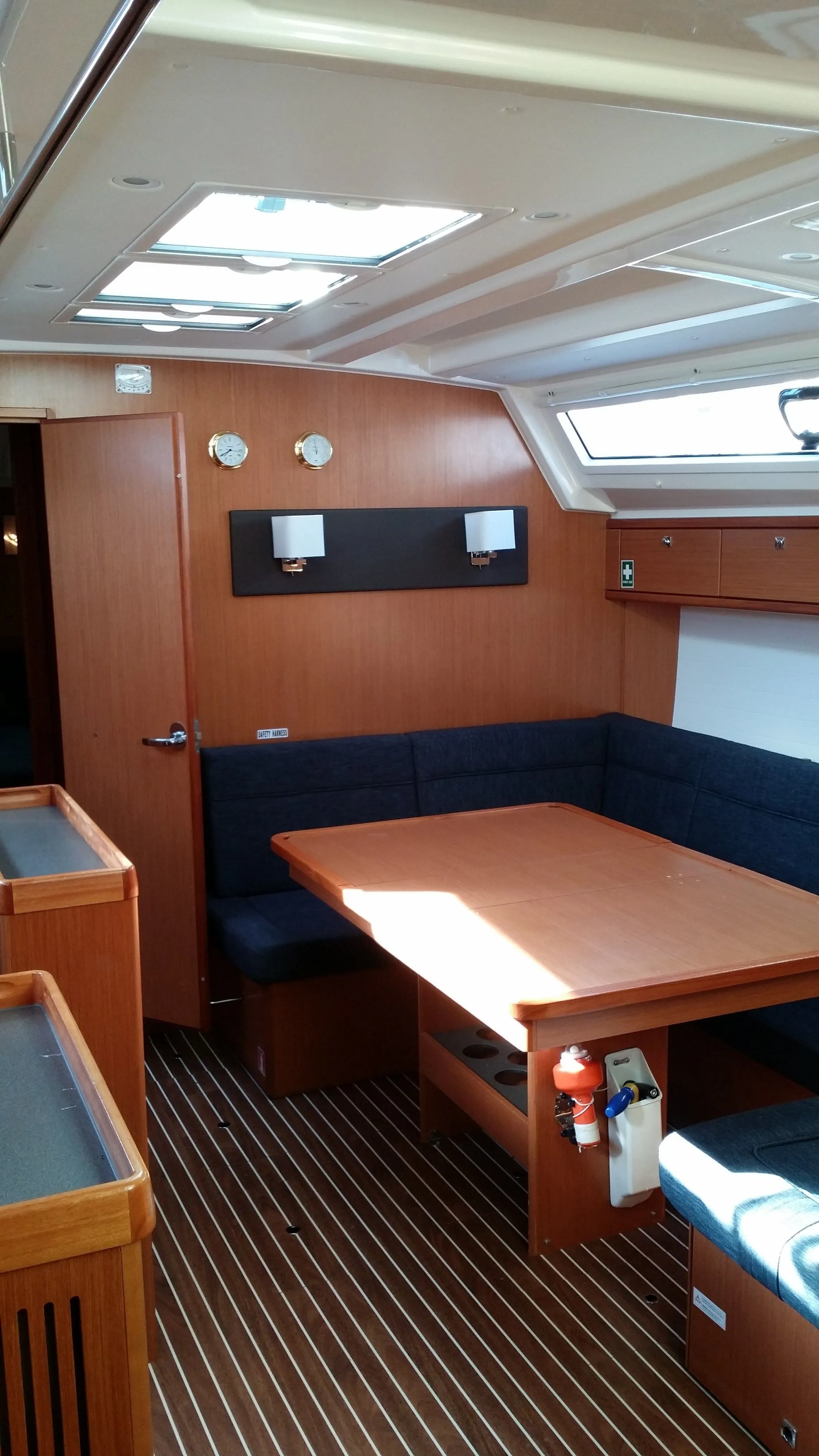 Чартер Theano - 3