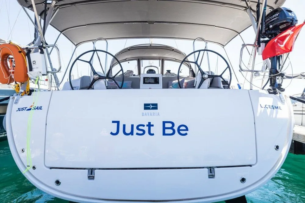 Rent a 14.27m Boat in Turgutreis