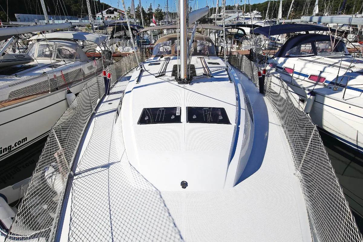 Viribus Unitis Charterboot - 3