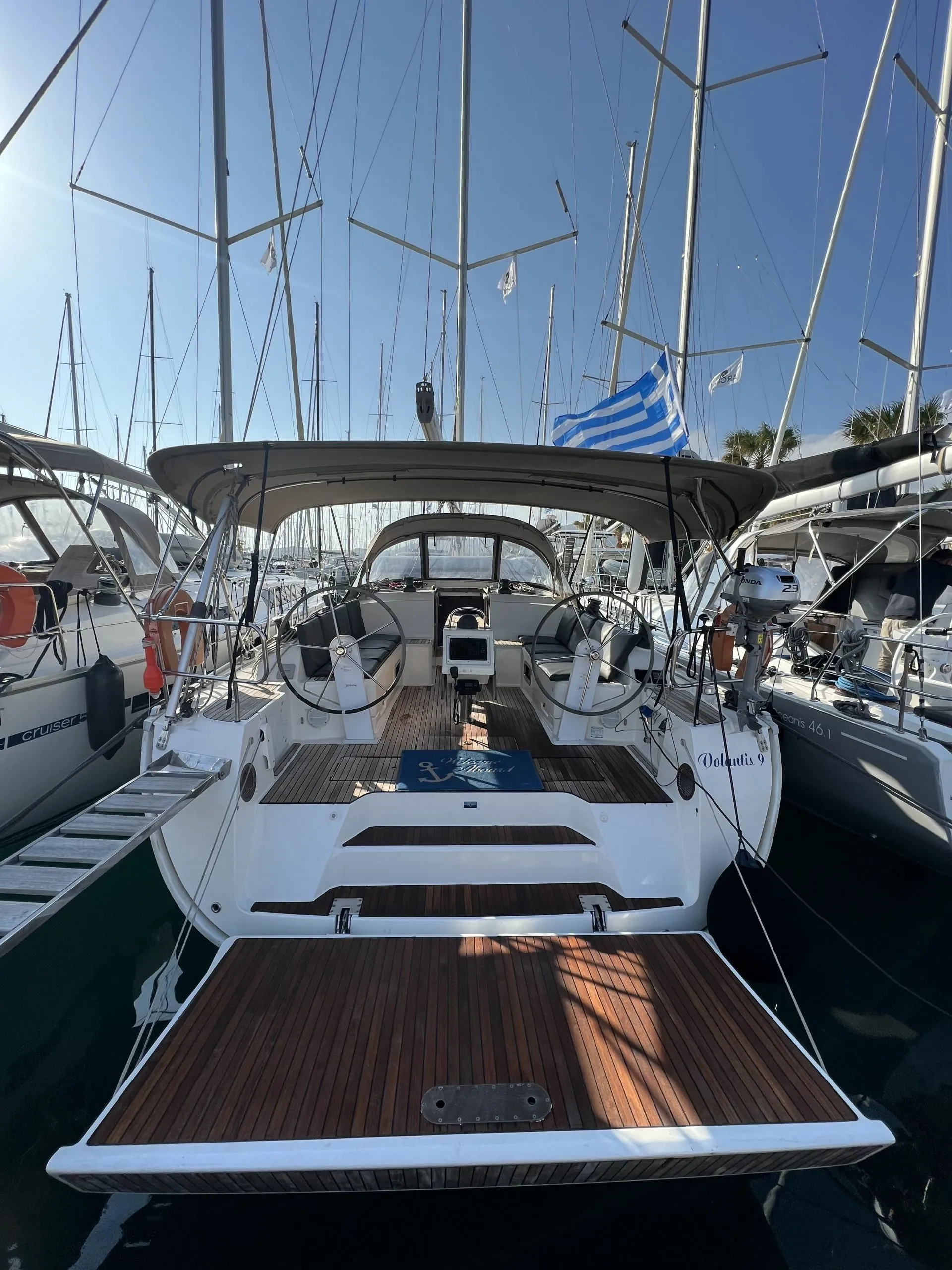 Volantis 9 Charterboot - 3