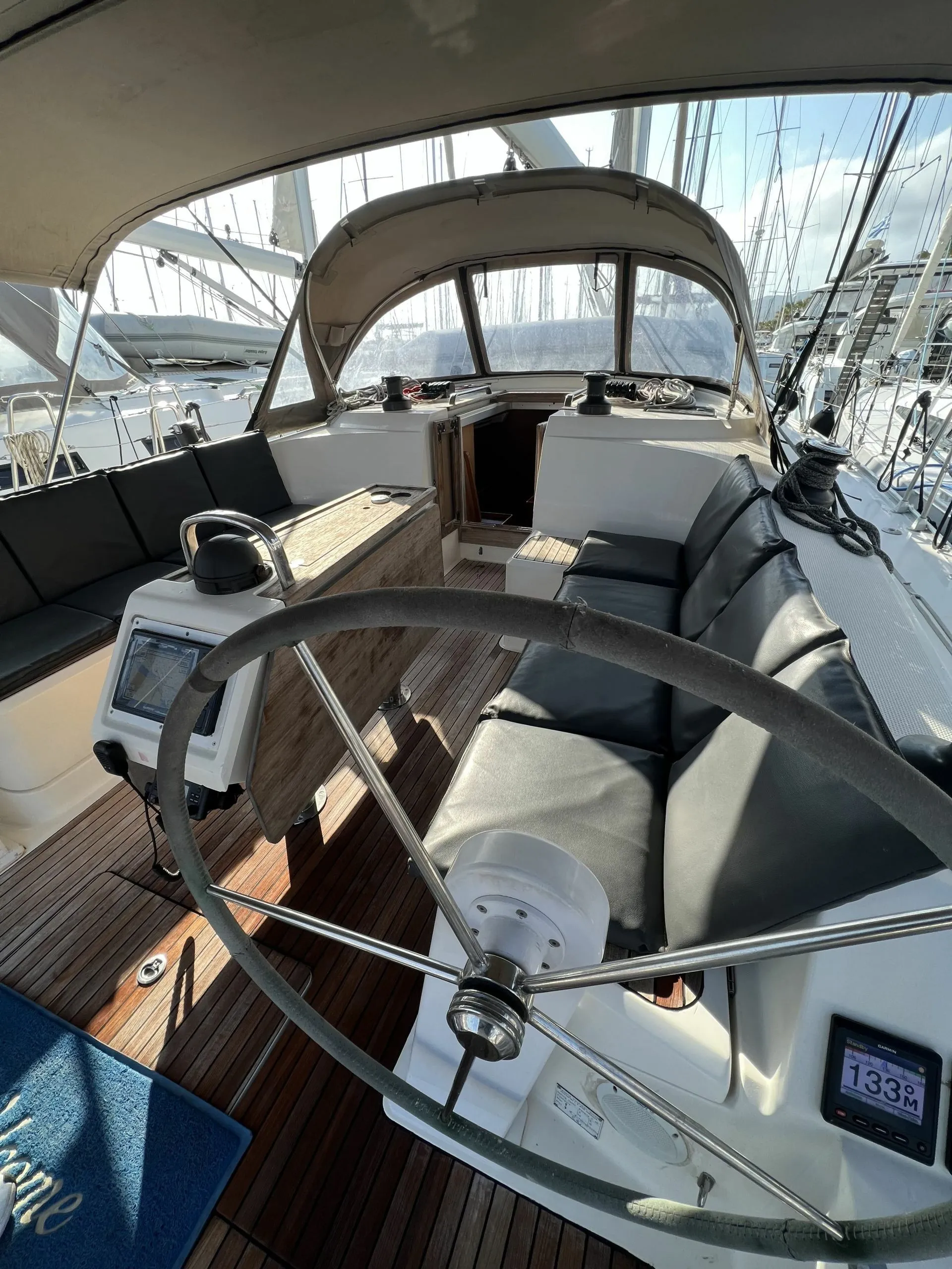 Volantis 9 Charterboot - 5