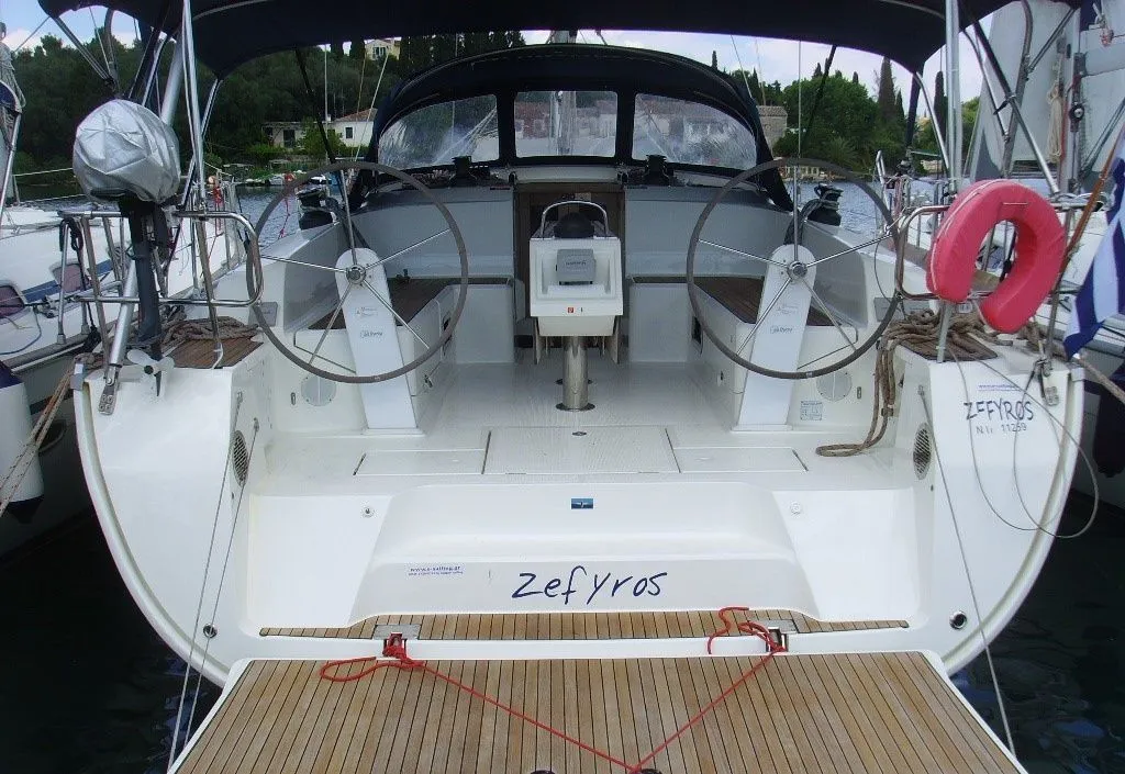 Чартер Zefyros - 4