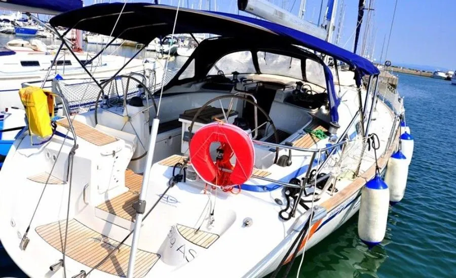Rent a 15.57m Bavaria Cruiser 50 Sailing Yacht in Izola