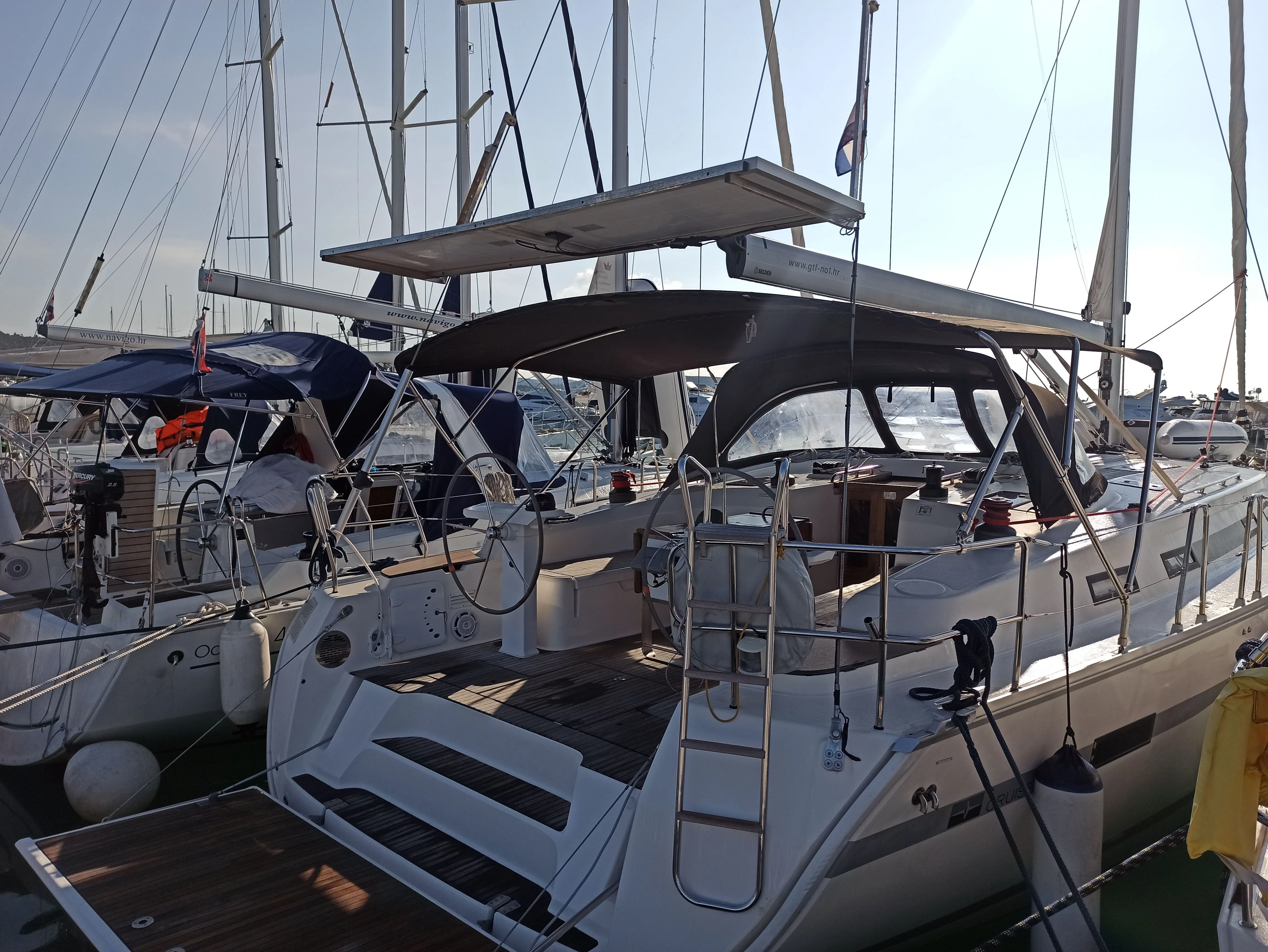 Fija Charter Boat - 5