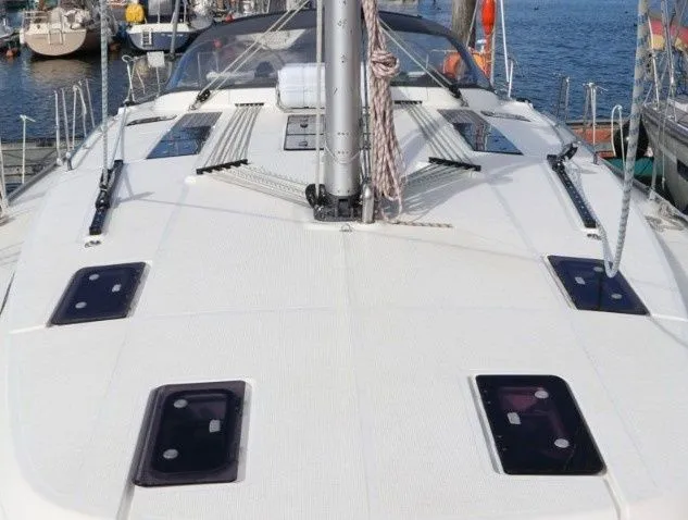 Чартер Hera - 3