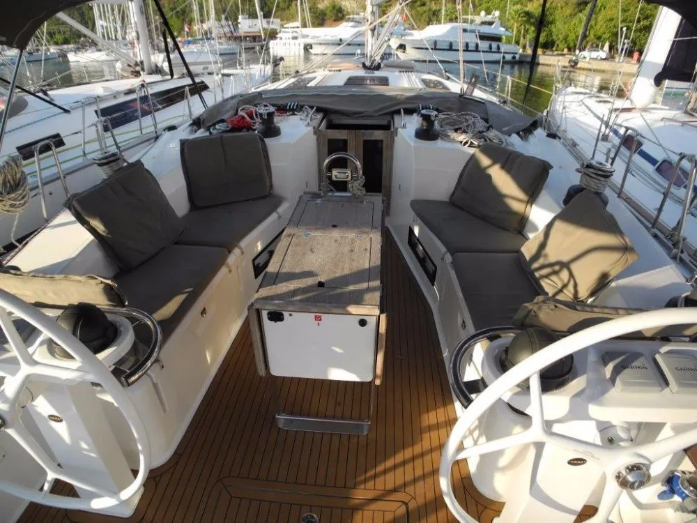 Charter a 15.57m Sailing Yacht in Göcek