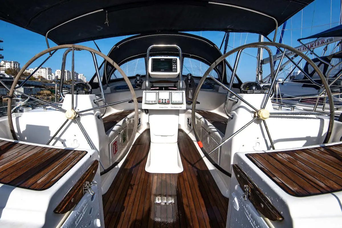Teo Charter Boat