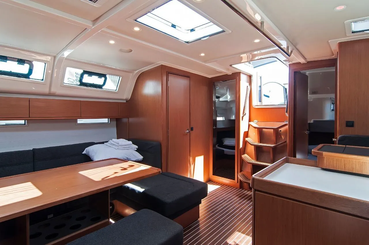 Adria Ivana Charterboot - 5