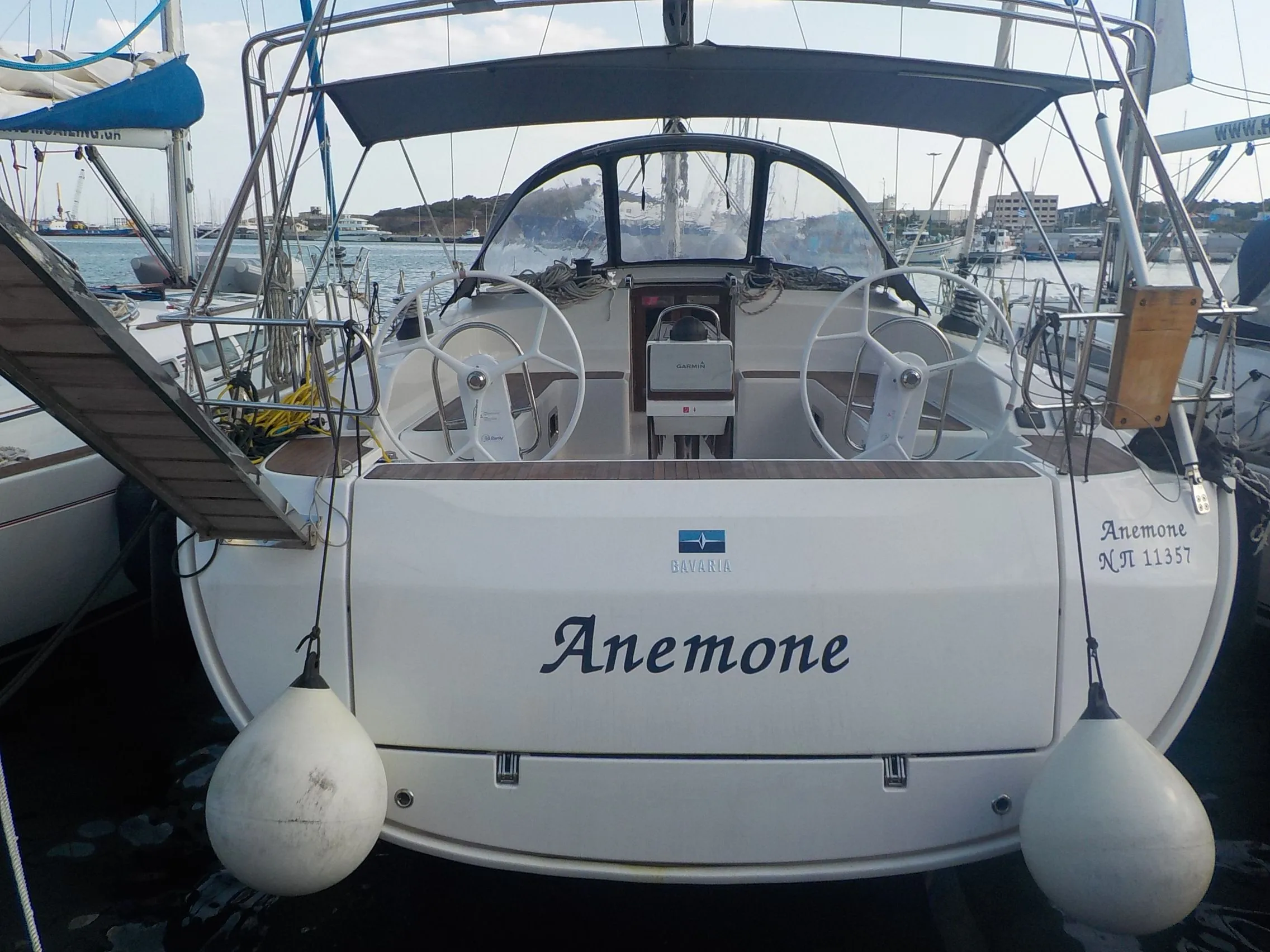 Rent a 14.99m Sailing Yacht Bavaria Cruiser 51 in Lavrion