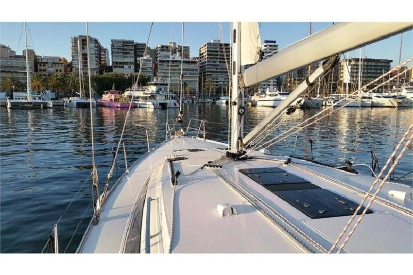 15.57m Llucmajor Bavaria Cruiser 51 Sailing Yacht Hire