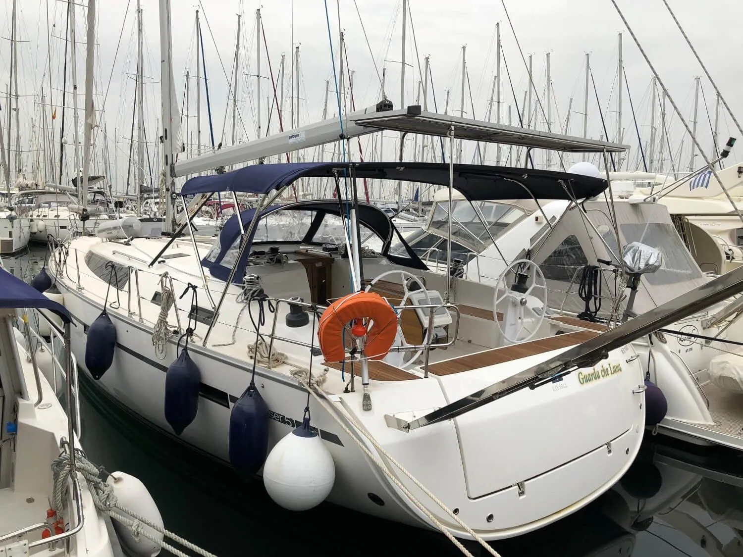 Guarda che Luna Charter Boat