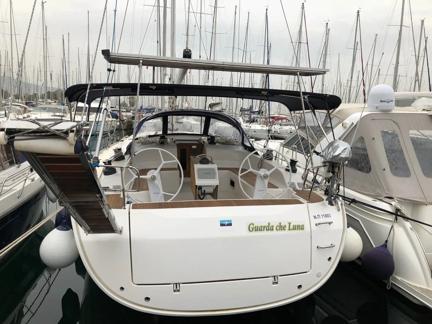 Rent a 15.6m Bavaria Cruiser 51 in Salamina
