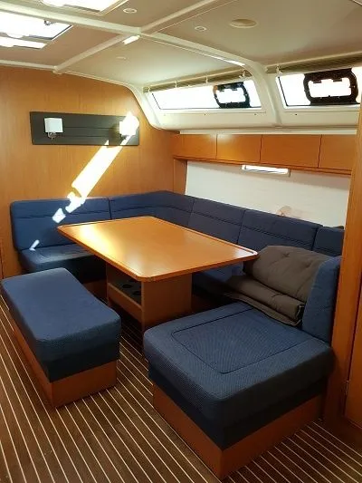 Explore Trogir on a 15.59m 5 Cabin Sailing Yacht Rental