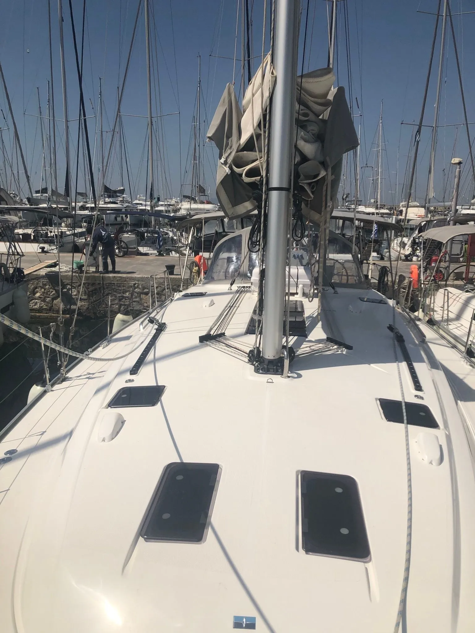 Leonidas 3 Charter Boat - 4