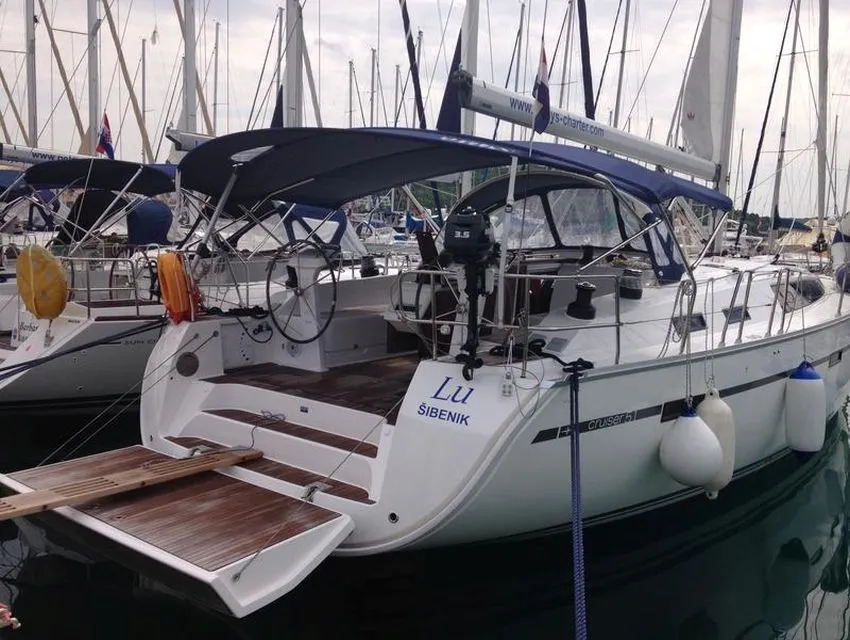Charter a 15.59m Sailing Yacht Bavaria Cruiser 51 in Rogoznica