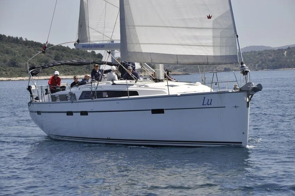 Charter a 15.59m Sailing Yacht Bavaria Cruiser 51 in Rogoznica