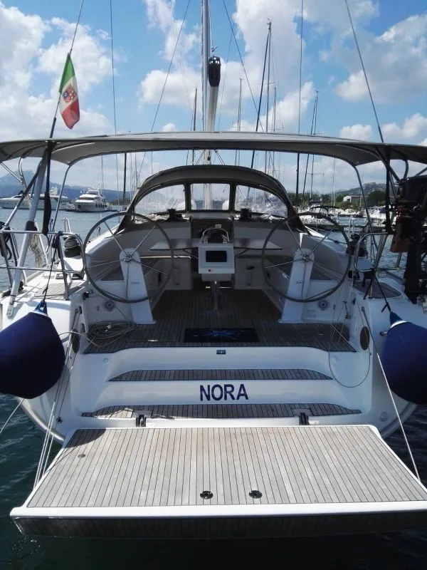 Nora Charterboot - 3
