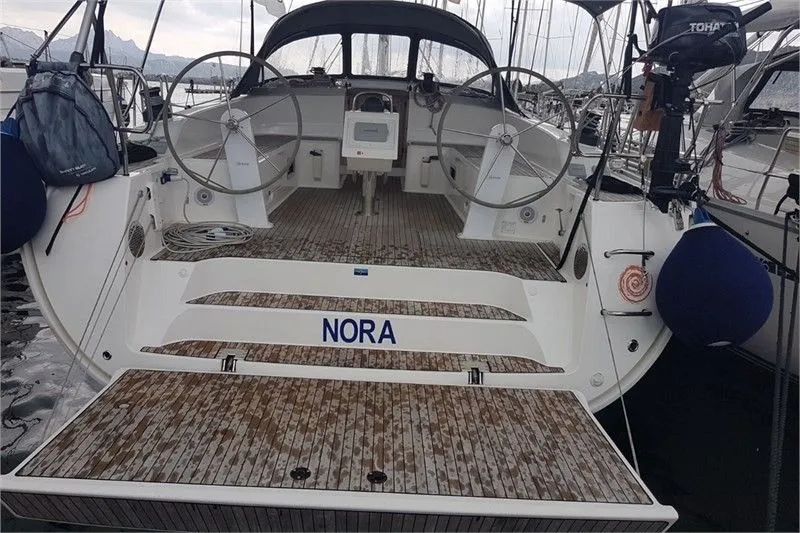 Nora Charterboot - 4