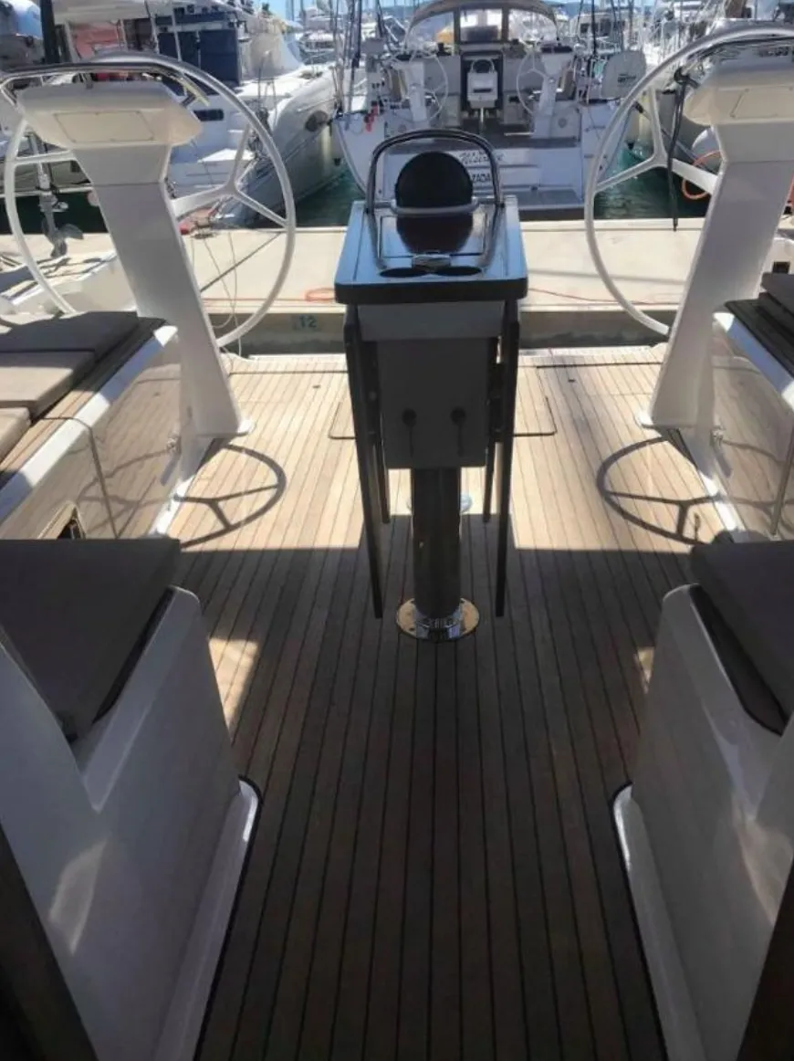 Silence One Charterboot - 5