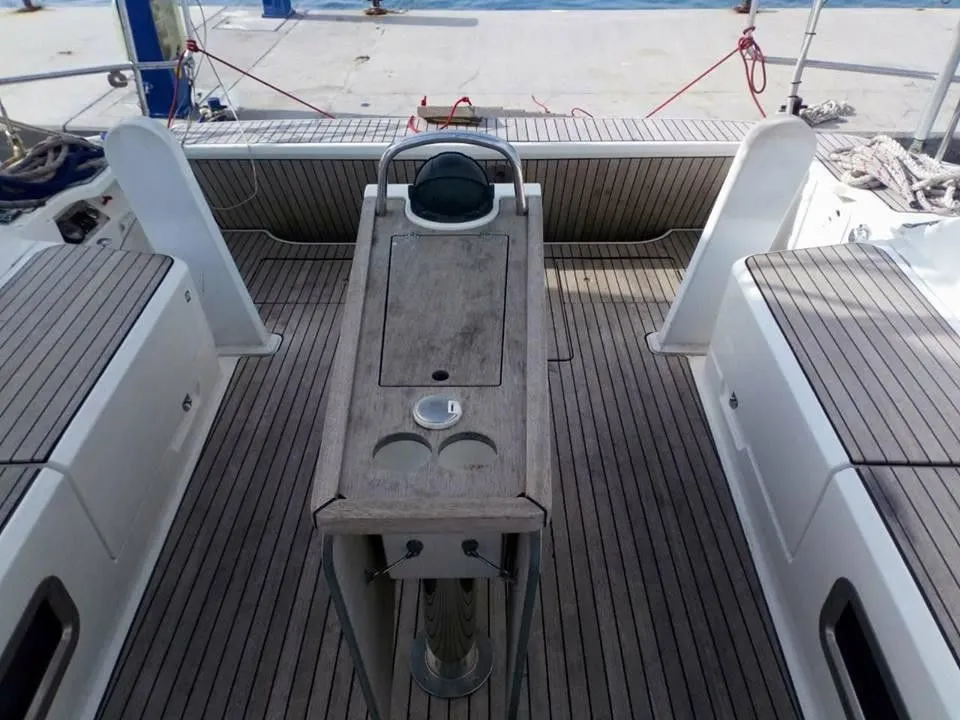 Windseeker Charter Boat