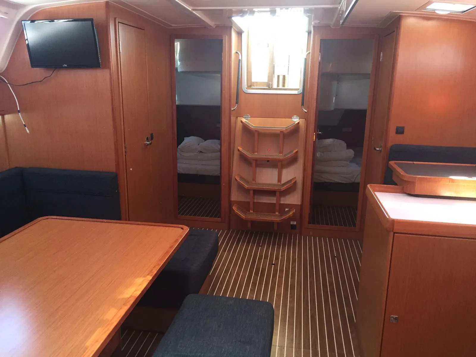 Rent a 15.59m Boat in Sukosan