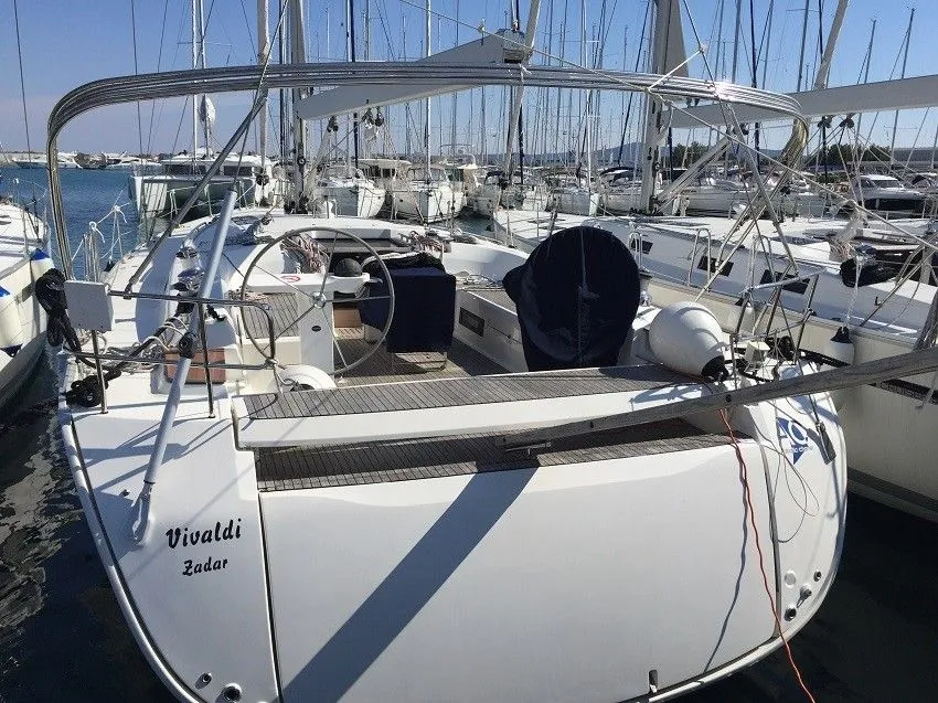 Vivaldi Charter Boat - 4