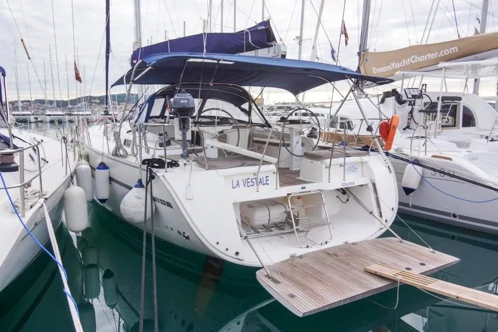 La Vestale Kiralık Teknesi - 3