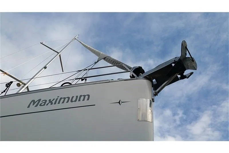 Maximum Charter Boat