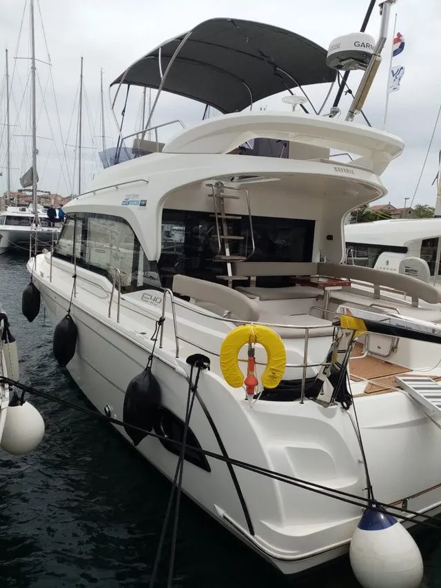 Rent a 12.29m Boat in Biograd na Moru