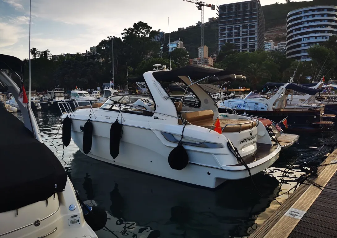 Explore Budva on a 8.95m Rental Motor Yacht Bavaria S29
