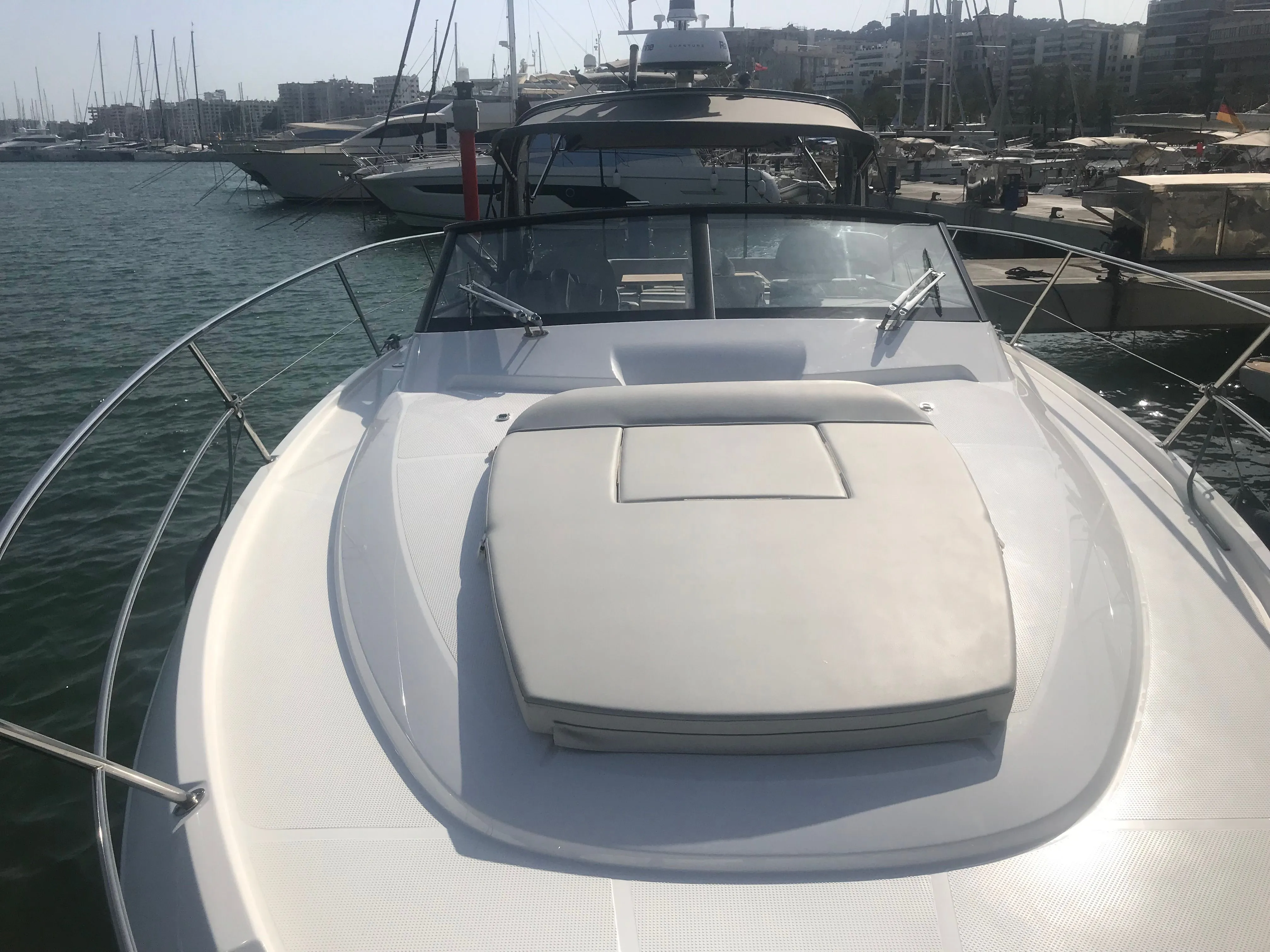 Marsil Charter Boat