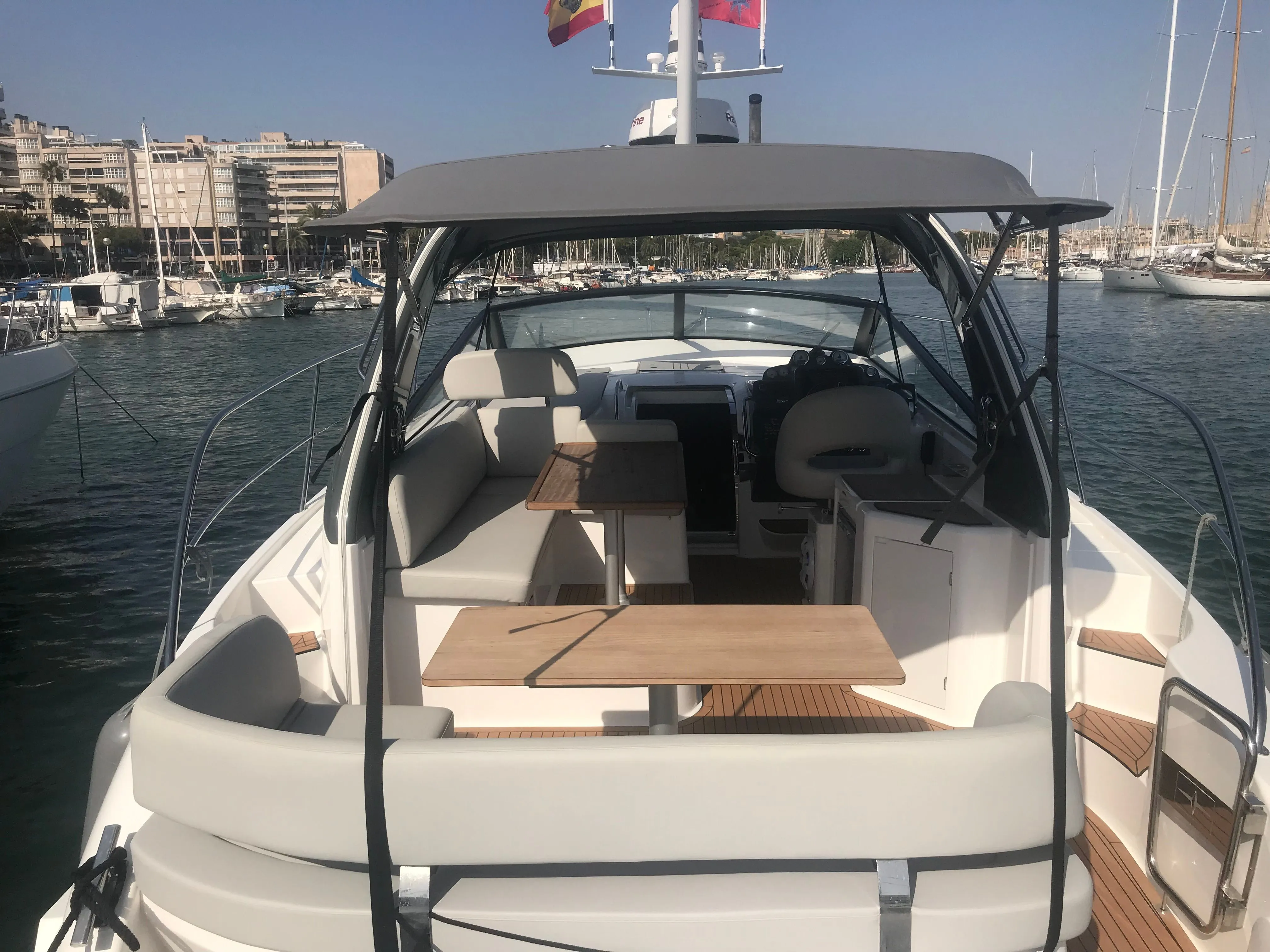 Marsil Charter Boat