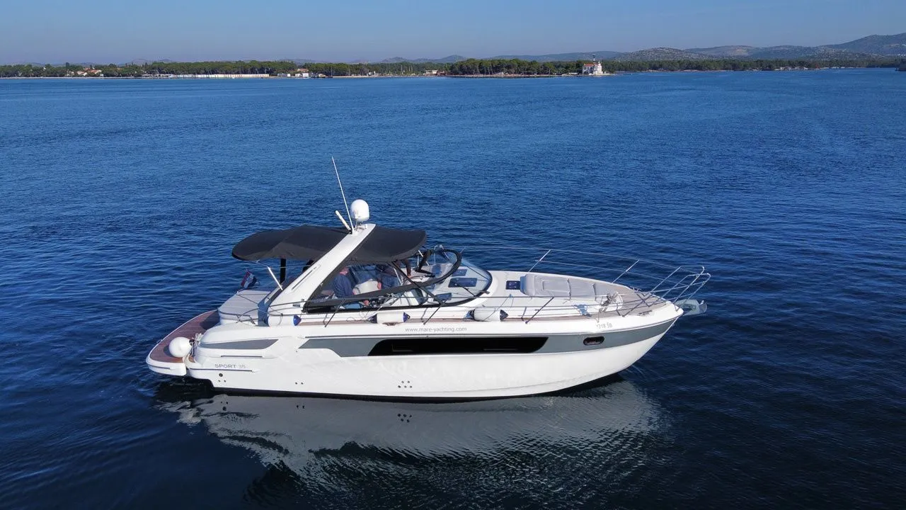 11.4m Šibenik Boat Hire