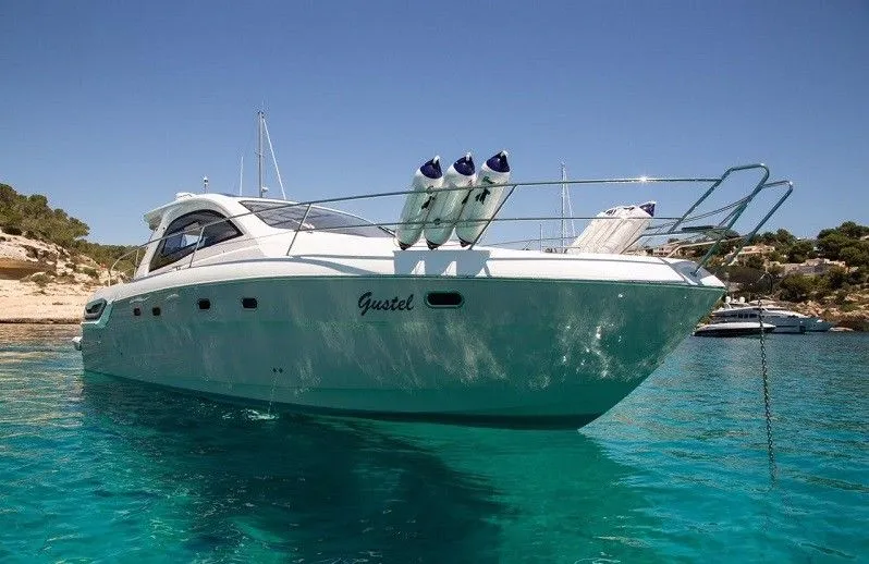 Gustel Charter Boat