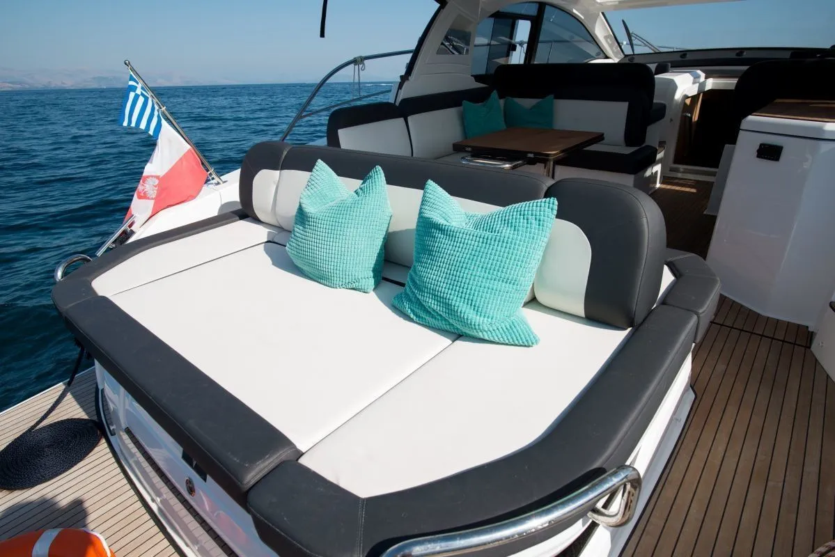 Explore Gouvia on a 12.24m Rental Motor Yacht Bavaria SR41