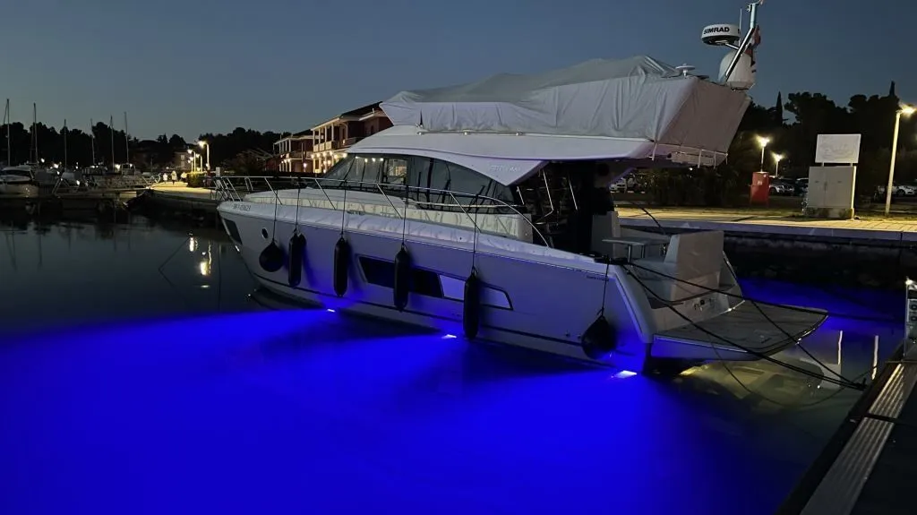 Explore Biograd na Moru on a 13.6m 3 Cabin Motor Yacht Rental