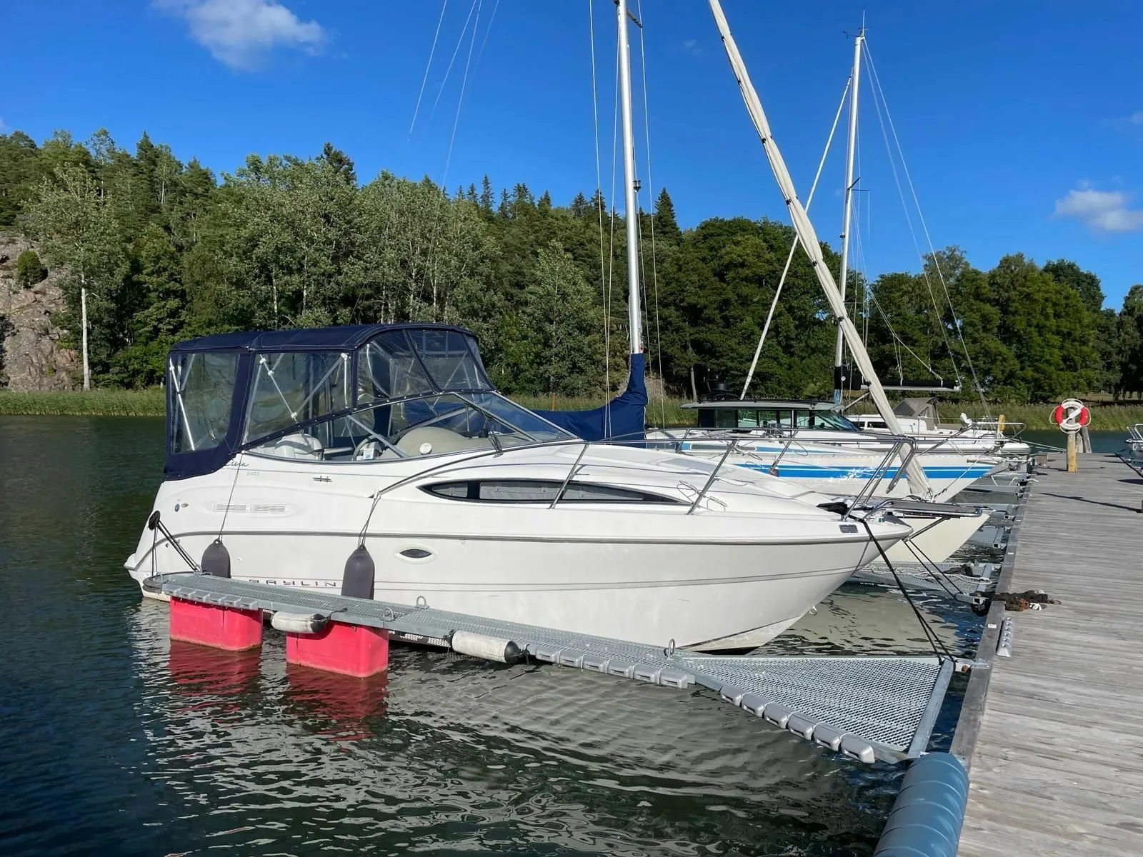 Explore Åkersberga on a 7.5m Rental Boat