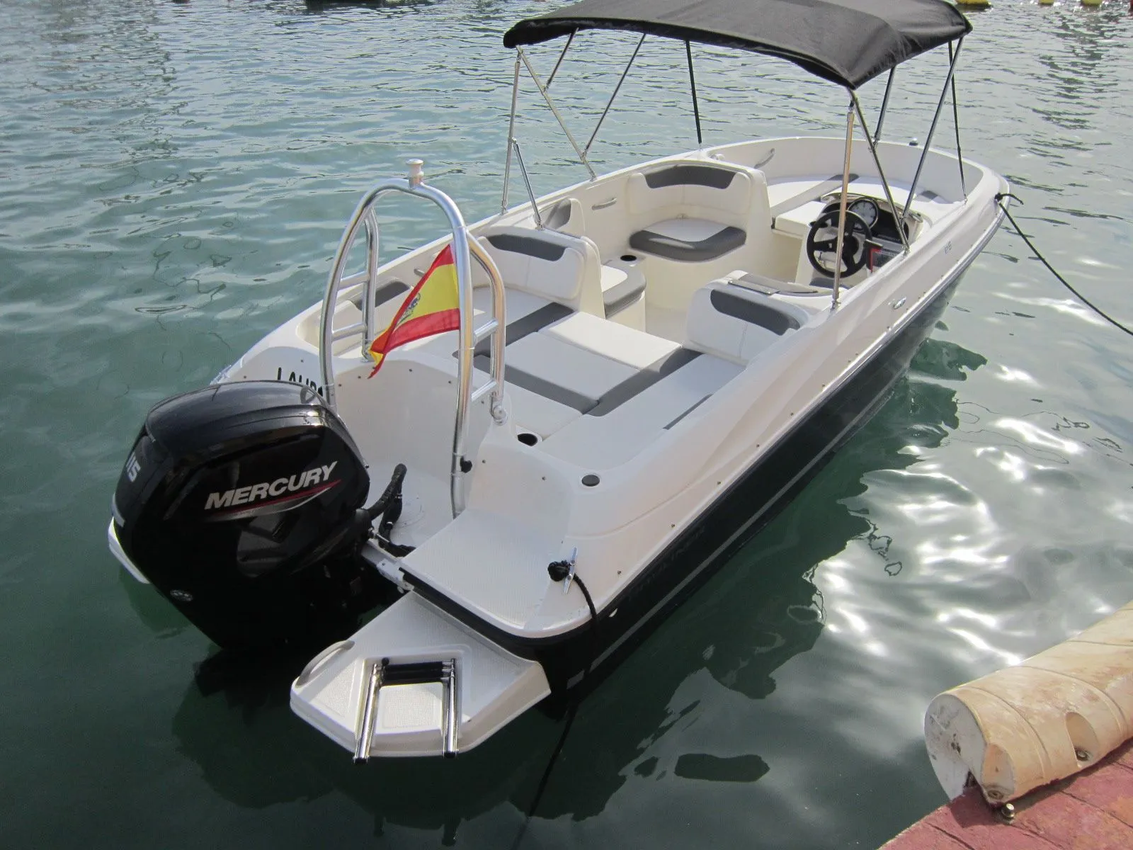 Laura Charter Boat