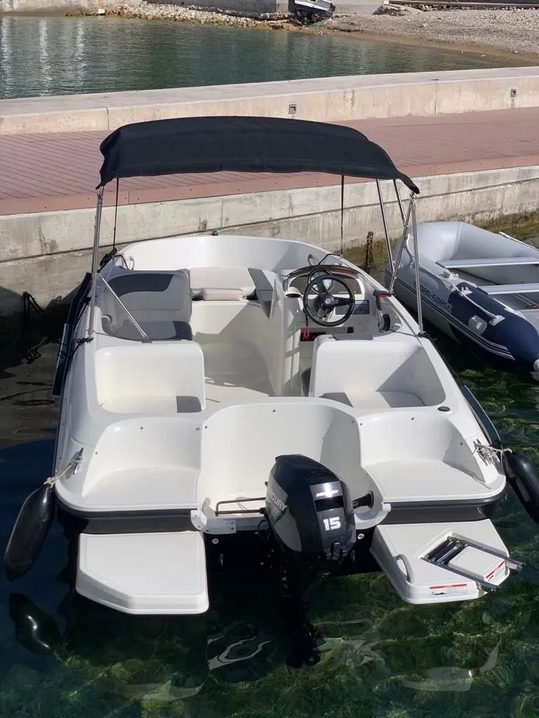 Bluemari tres Charter Boat