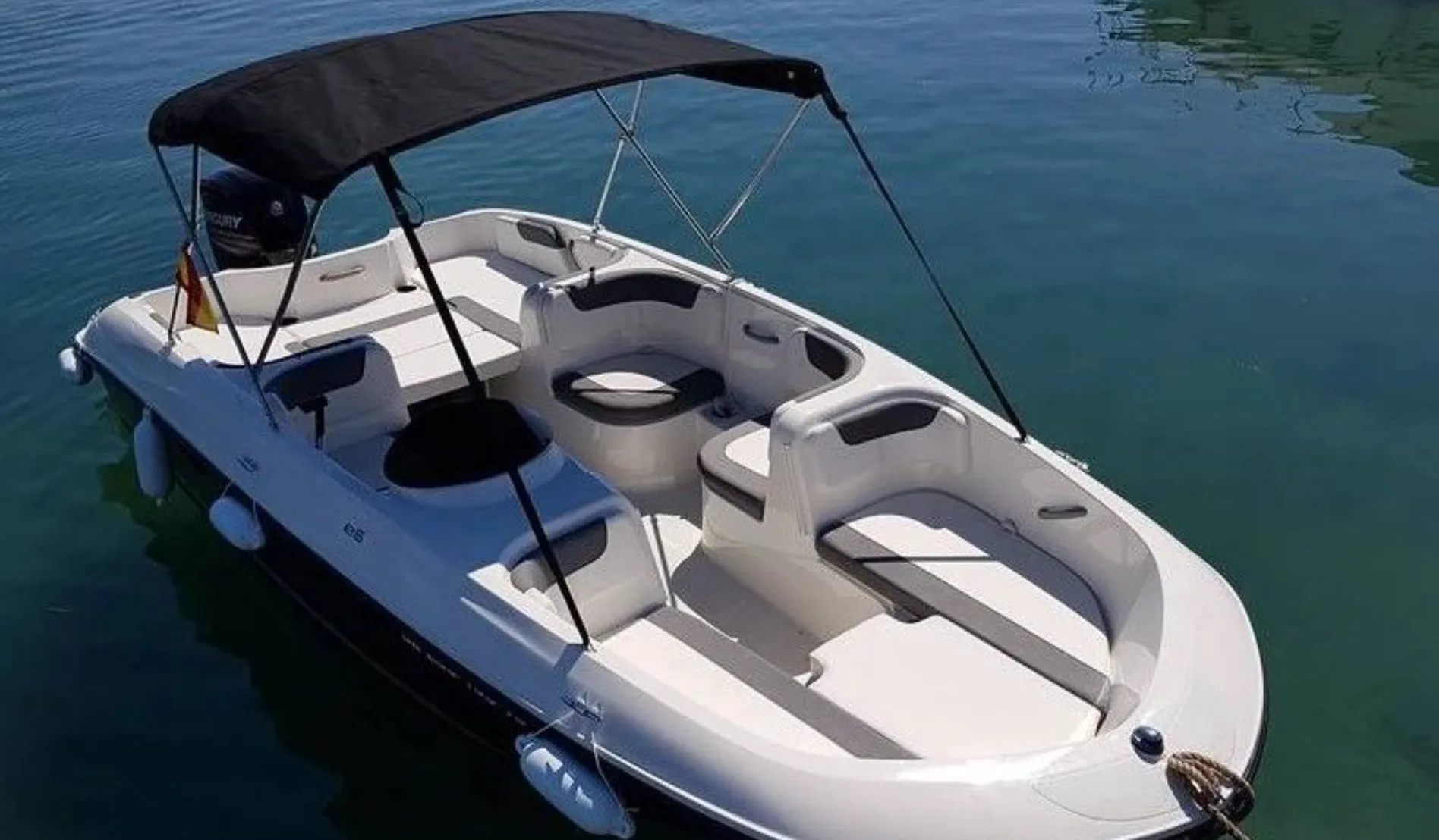 Explore Can Pastilla on a 6m Rental Bayliner Element 160