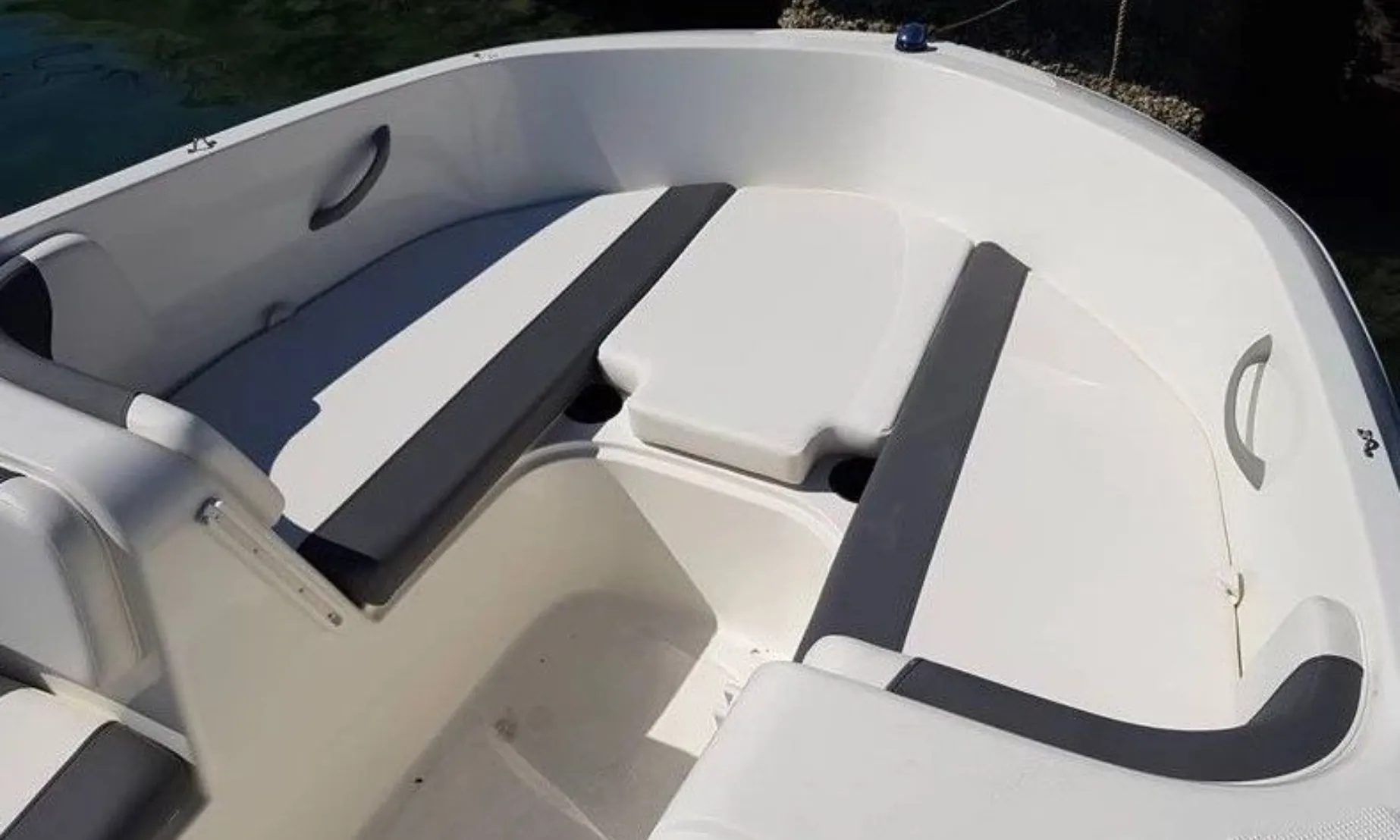 Explore Can Pastilla on a 6m Rental Bayliner Element 160